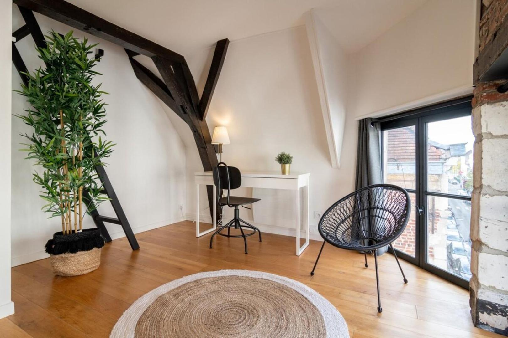 Unique 3 Bed House In Old Lille! Lägenhet Exteriör bild